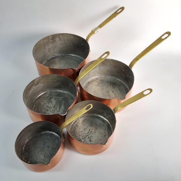 Lot 1186 - SET OF FIVE GRADUATED COPPER SAUCEPANS