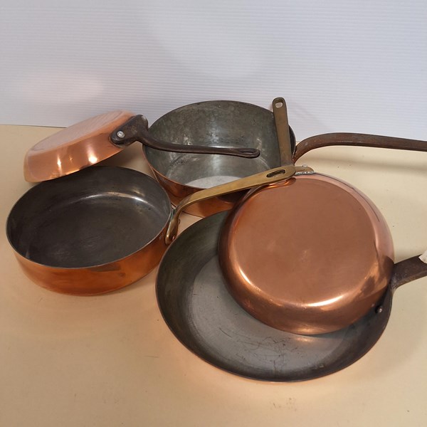 Lot 1289 - ASSORTED COPPER PANS