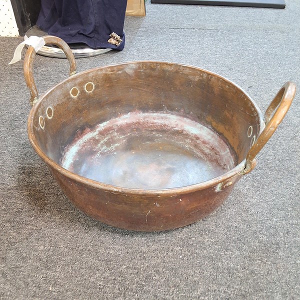 Lot 1329 - COPPER JAM PAN