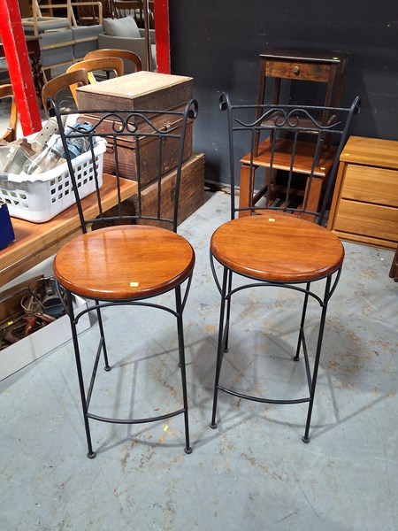 Lot 287 - BAR STOOLS