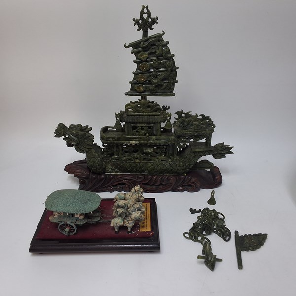 Lot 1364 - ORIENTAL DECOR