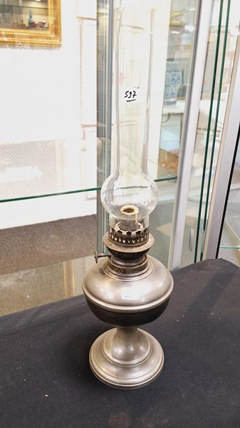 Lot 1312 - KEROSENE LAMP