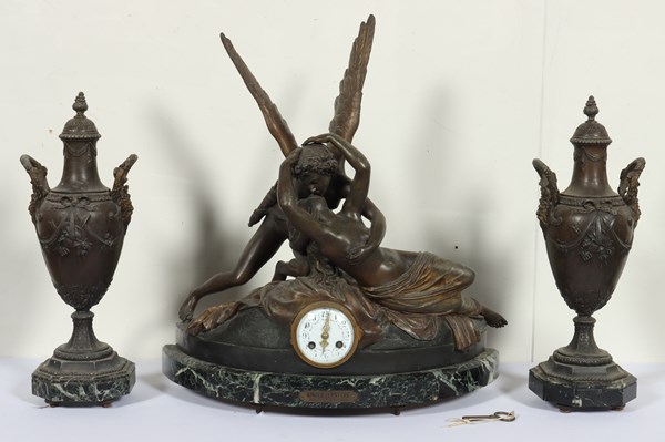 Lot 136 - GARNITURE CLOCK SET