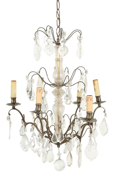 Lot 147 - CHANDELIER