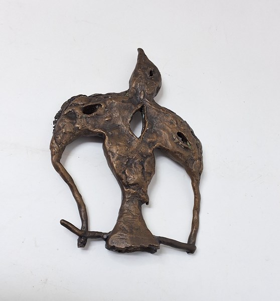 Lot 1134 - ARTISTIC BIRD FIGURE