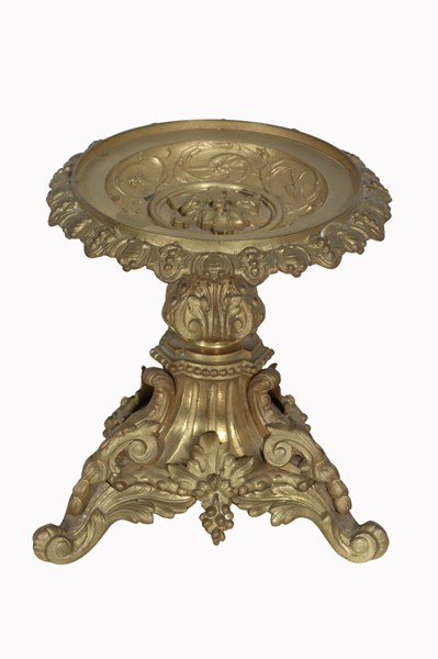 Lot 15 - BRONZE TAZZA