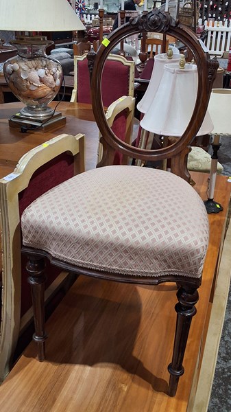 Lot 112 - DINING CHAIR
