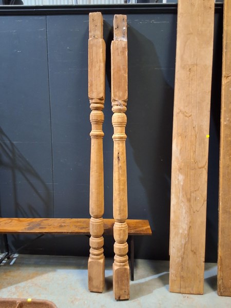 Lot 320 - VERANDAH POSTS