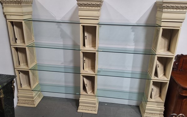 Lot 278 - WALL DISPLAY SHELF