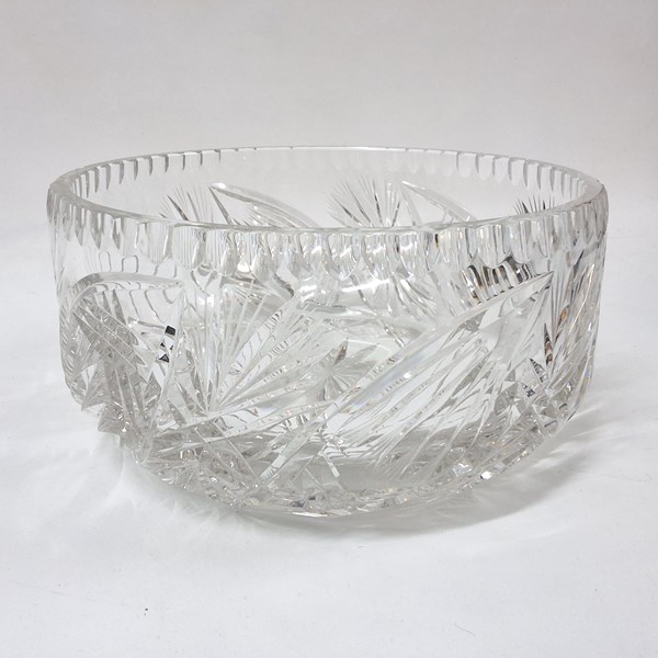 Lot 1345 - CRYSTAL BOWL