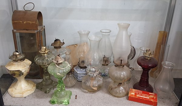 Lot 1469 - FUEL LAMPS