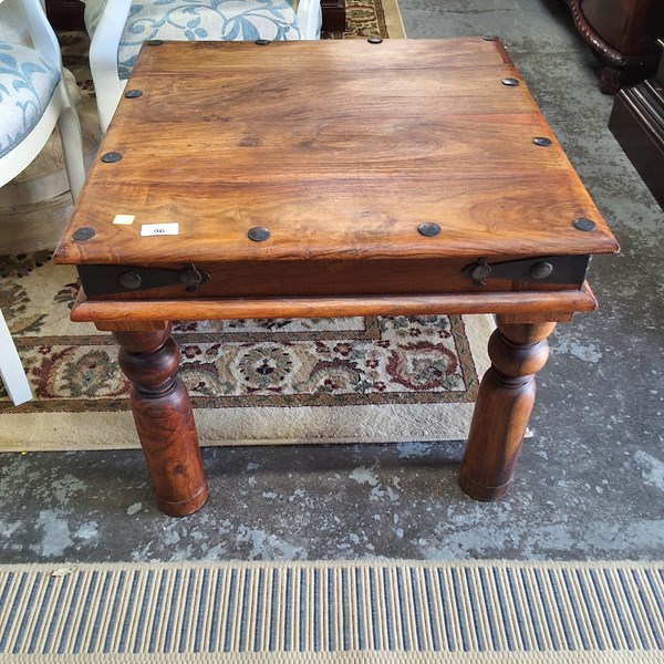 Lot 96 - SIDE TABLE