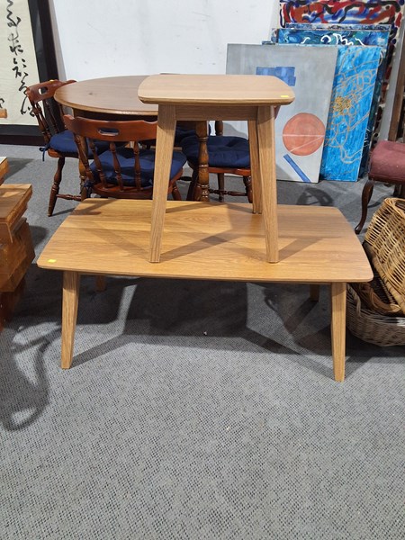 Lot 409 - COFFEE AND SIDE TABLE
