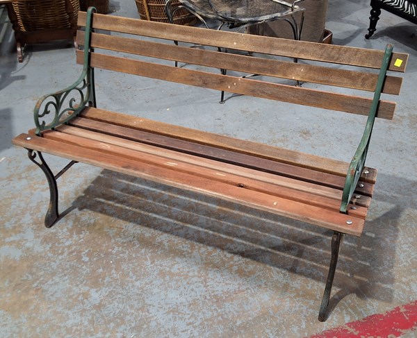 Lot 264 - GARDEN BENCH