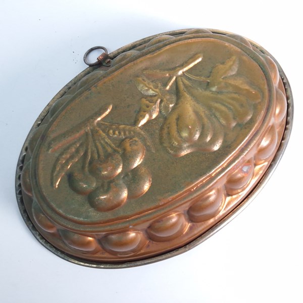 Lot 1183 - COPPER DESERT MOULD