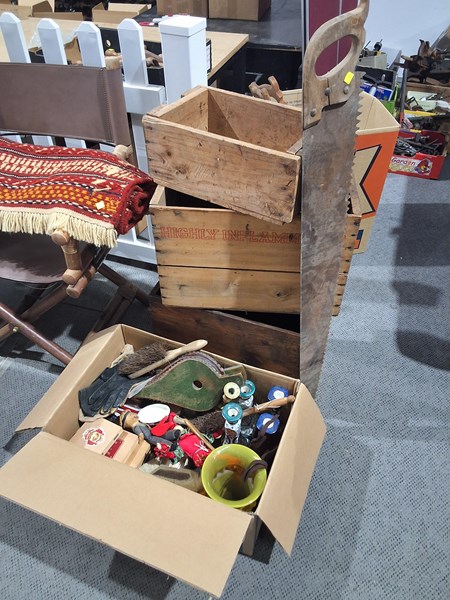 Lot 366 - SUNDRY LOT