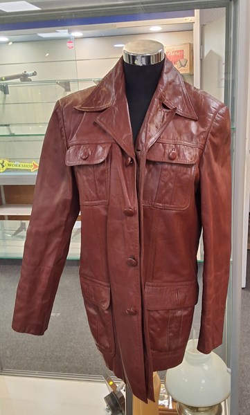 Lot 1198 - LEATHER JACKET
