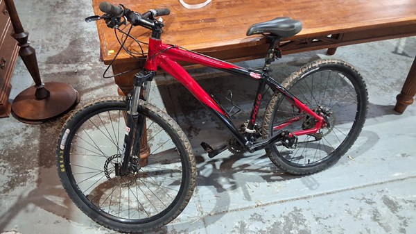 Lot 402 - MOUNTAIN BIKE