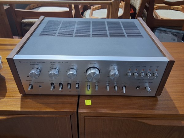 Lot 30 - STEREO AMPLIFIER