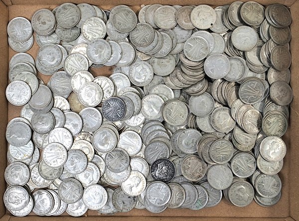 Lot 1073 - SILVER COINS