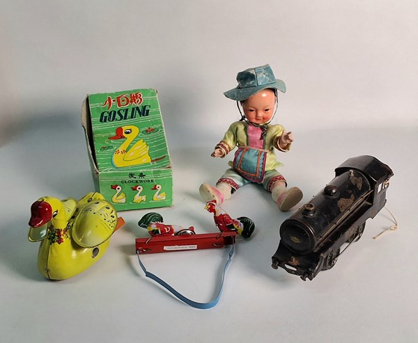 Lot 1390 - VINTAGE TOYS