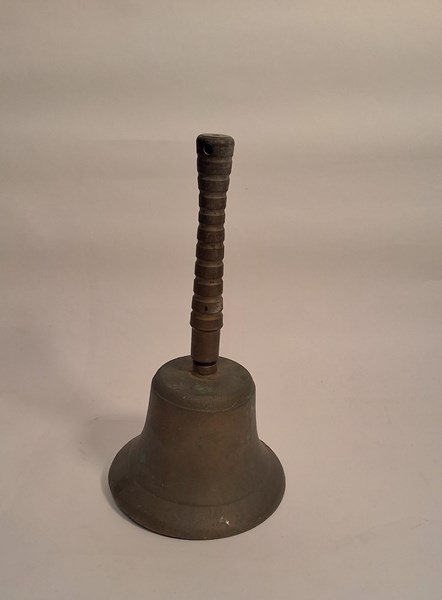 Lot 1274 - SCHOOL BELL
