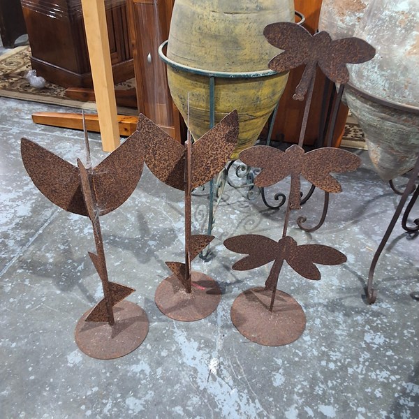 Lot 168 - GARDEN ORNAMENTS