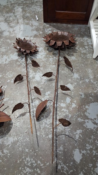 Lot 486 - GARDEN ORNAMENTS