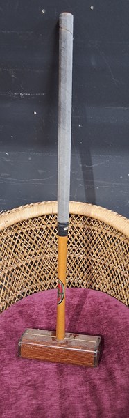 Lot 342 - VINTAGE CROQUET MALLET