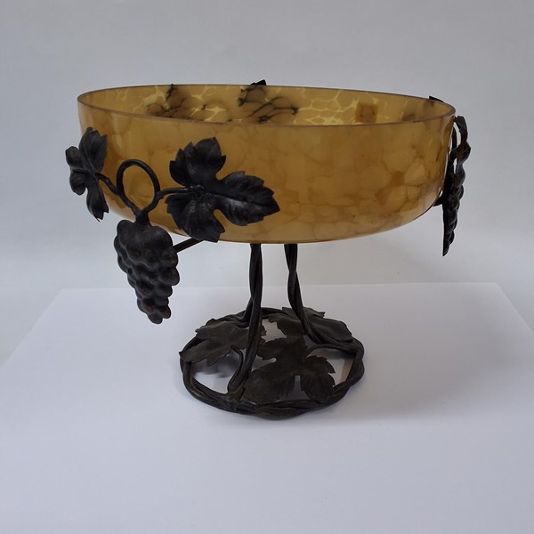 Lot 1058 - FRUIT BOWL