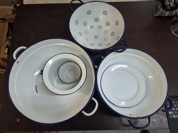 Lot 1362 - ENAMEL WARES