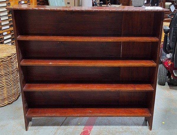 Lot 224 - BOOKSHELF