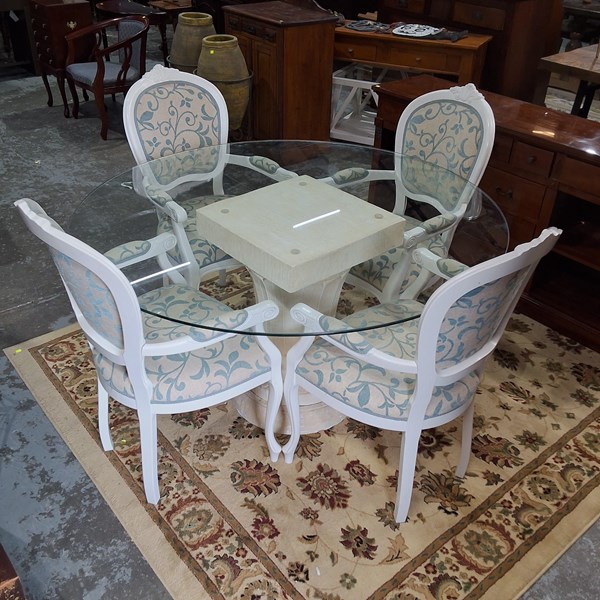 Lot 93 - BREAKFAST SUITE