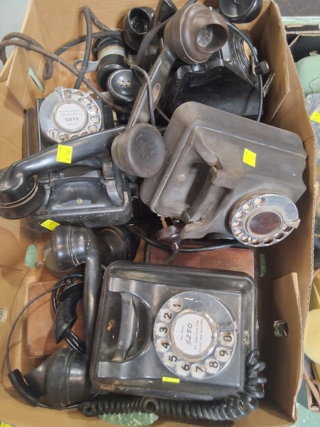 Lot 359 - TELEPHONES