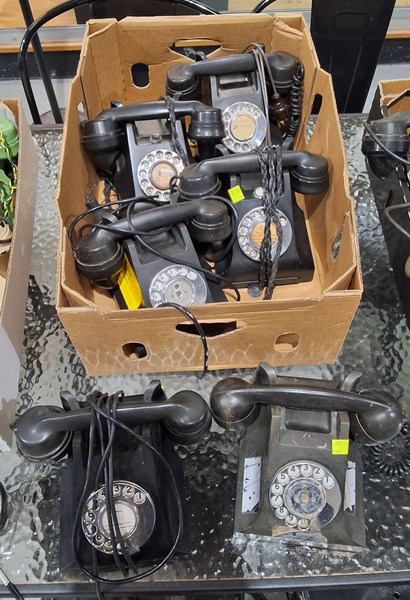 Lot 364 - TELEPHONES