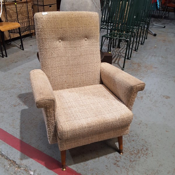 Lot 306 - MID CENTURY LOUNGE CHAIR