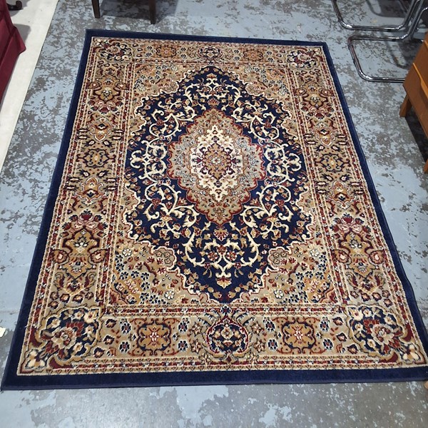 Lot 40 - RUG