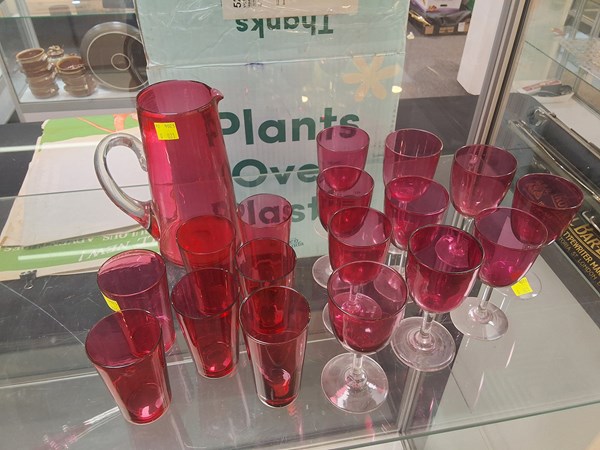Lot 1219 - CRANBERRY GLASS