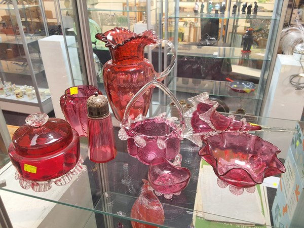 Lot 1365 - CRANBERRY GLASS
