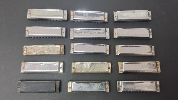 Lot 1248 - HARMONICAS