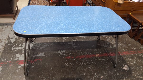 Lot 44 - KITCHEN TABLE