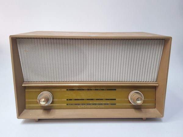 Lot 1322 - MANTEL RADIO