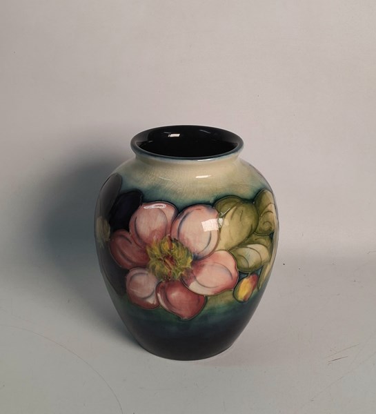 Lot 1211 - MOORCROFT
