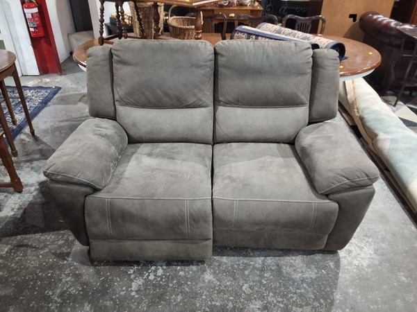 Lot 198 - RECLINER SETTEE