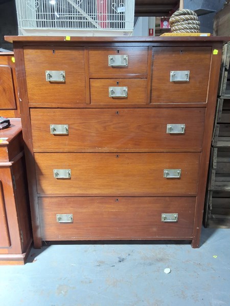 Lot 175 - CHEST OF DRAWERS