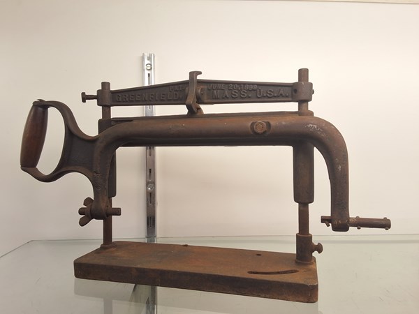 Lot 1321 - MITRE HACKSAW