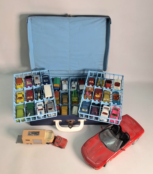 Lot 1411 - MATCHBOX CARS