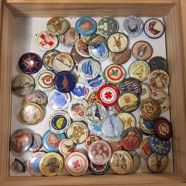 Lot 1265 - BUTTON DAY BADGES