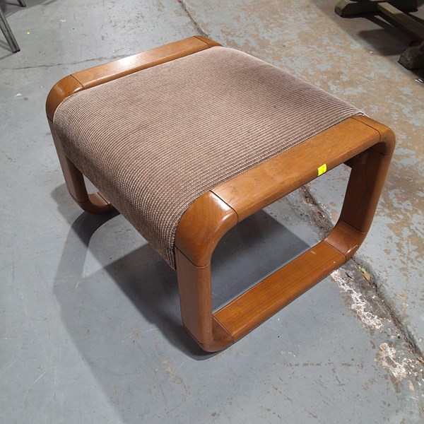 Lot 46 - FOOT STOOL