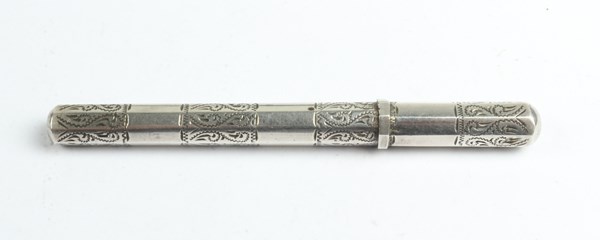 Lot 1060 - NEEDLE CASE